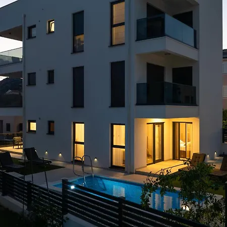 Sajn With Private Pool Seget Vranjica