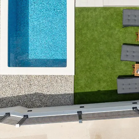 Sajn With Private Pool Seget Vranjica