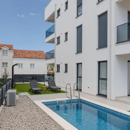 Sajn With Private Pool